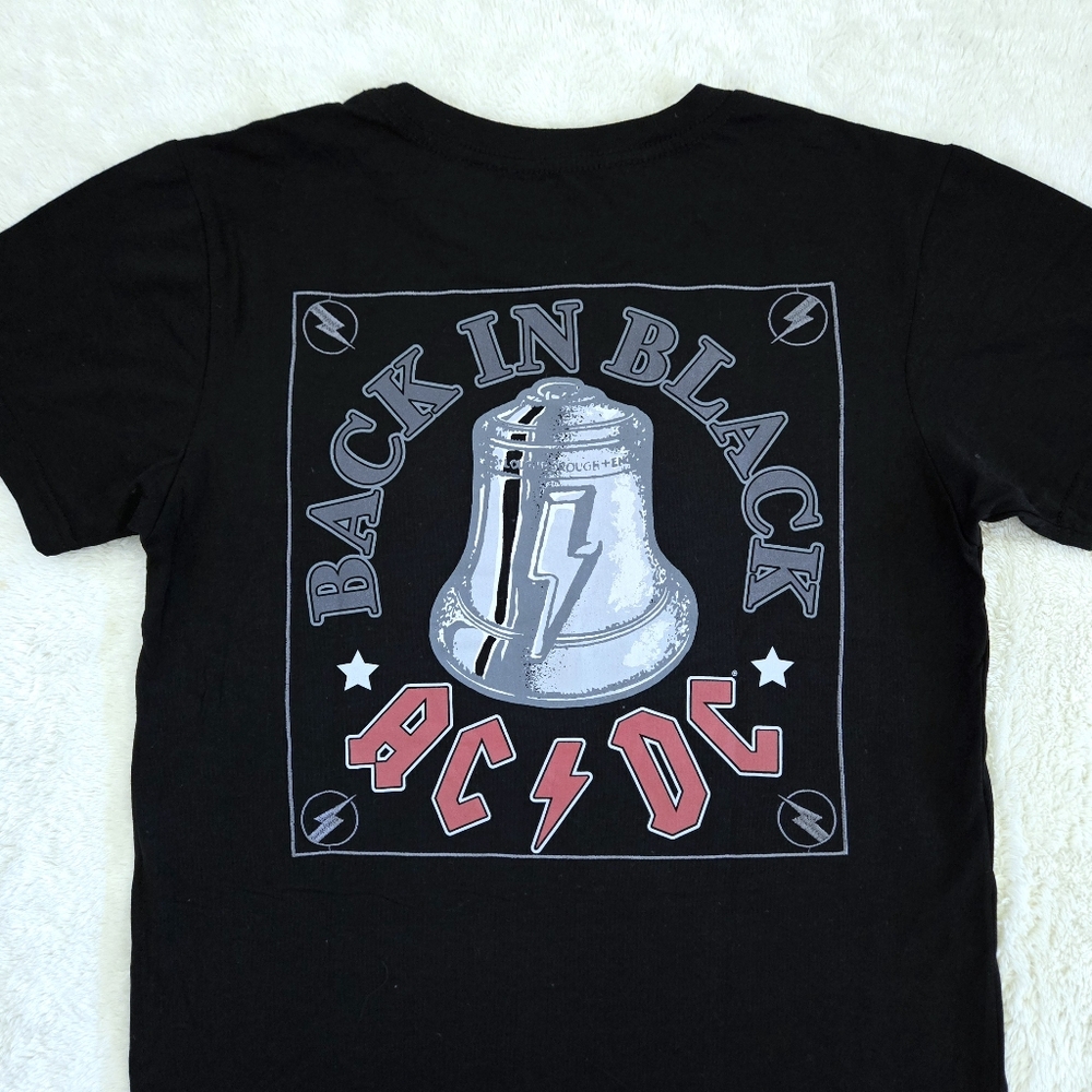 Freeze🥶⚡AC/DC⚡ "Back In Black"🖤 Graphic Tee👕 - NWOT - Picture 3 of 16